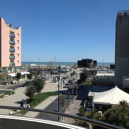 Residenza Roma Marina *